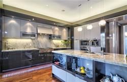18 Fairmeadow Ave