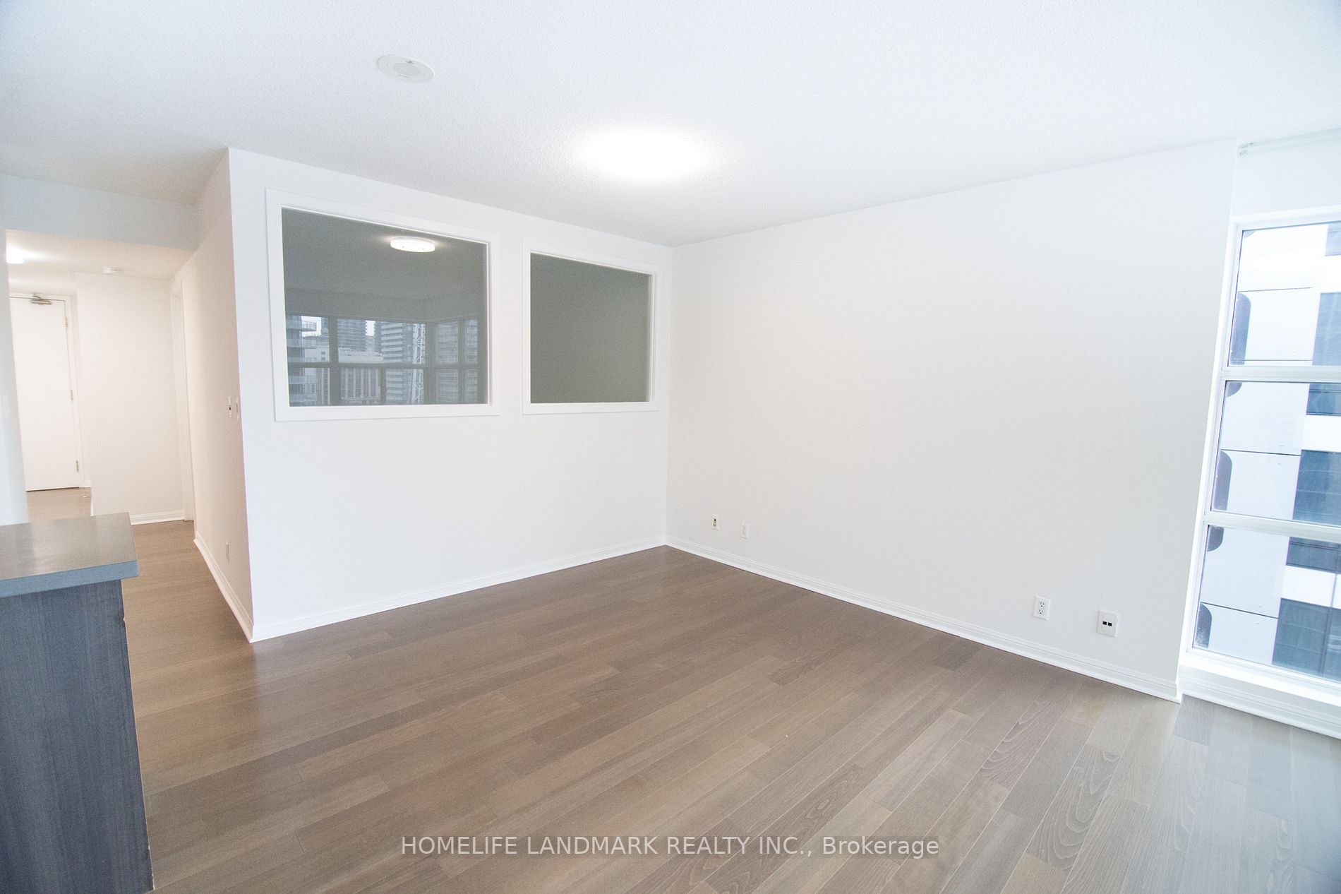 11 St Joseph St, #1612