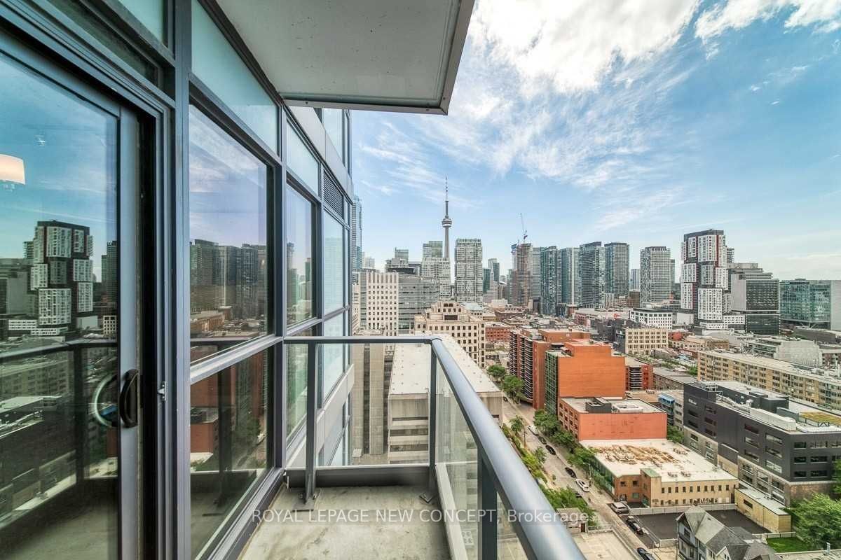 210 Simcoe St, #2309