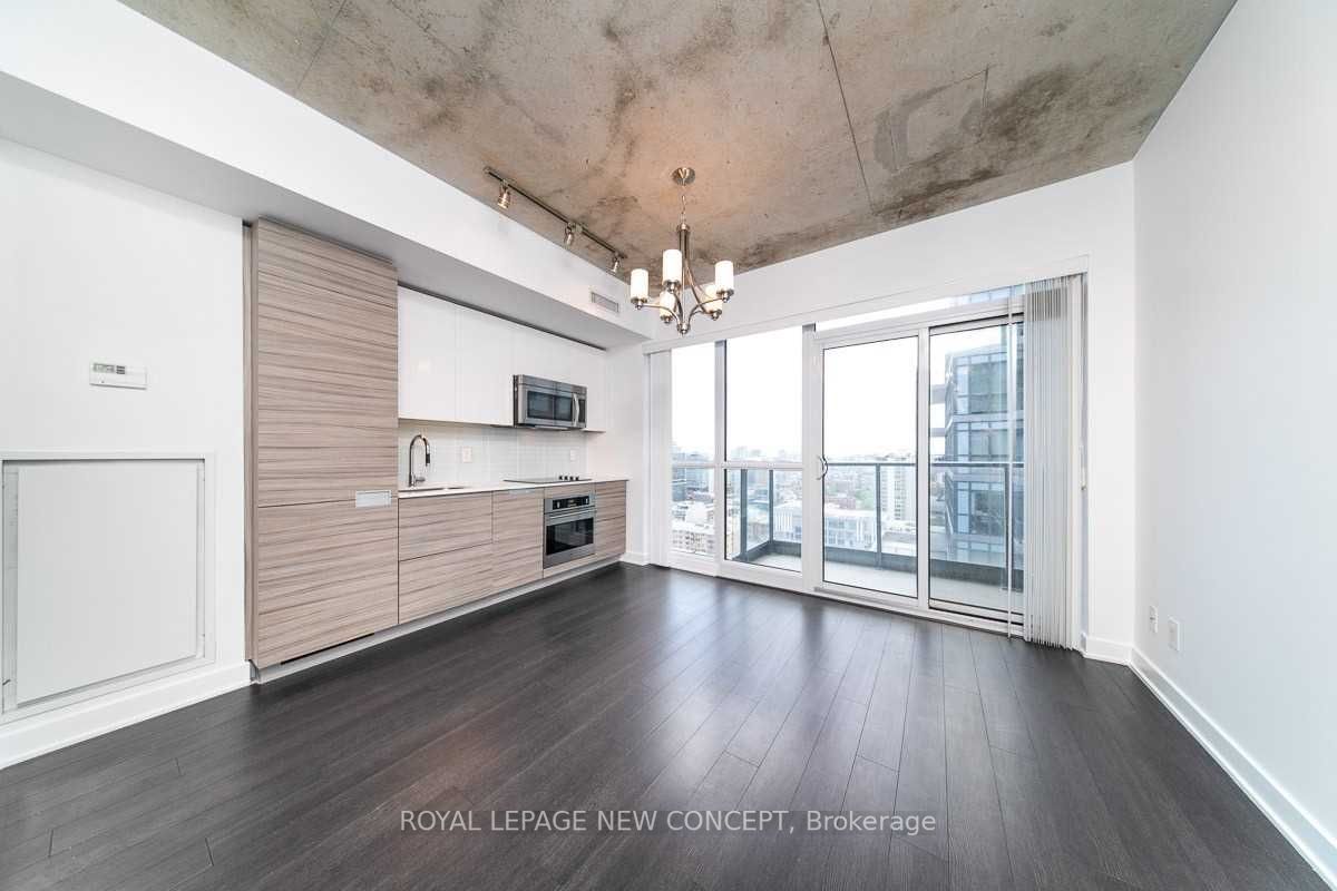 210 Simcoe St, #2309