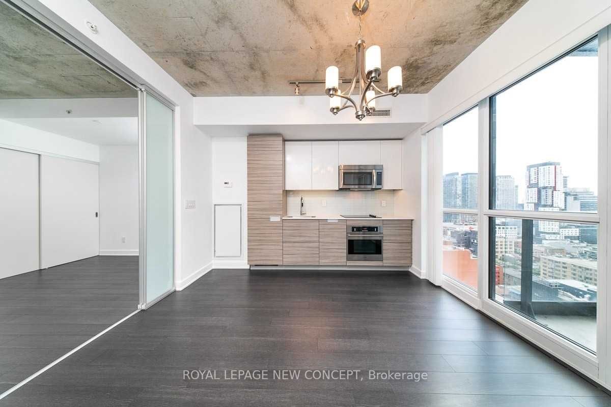 210 Simcoe St, #2309