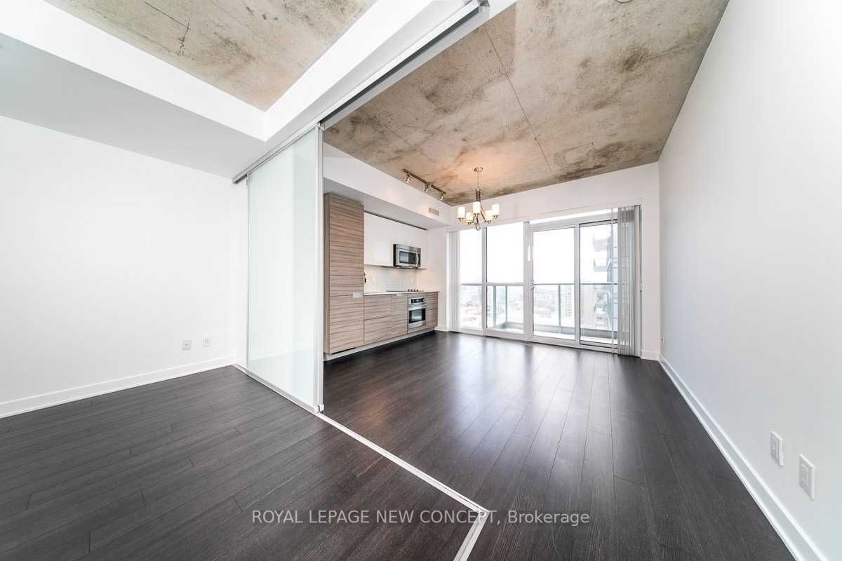 210 Simcoe St, #2309