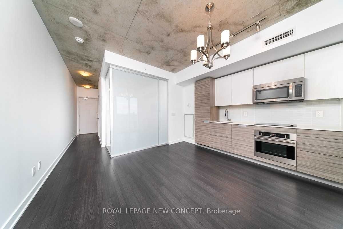 210 Simcoe St, #2309