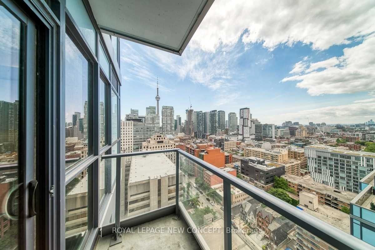 210 Simcoe St, #2309