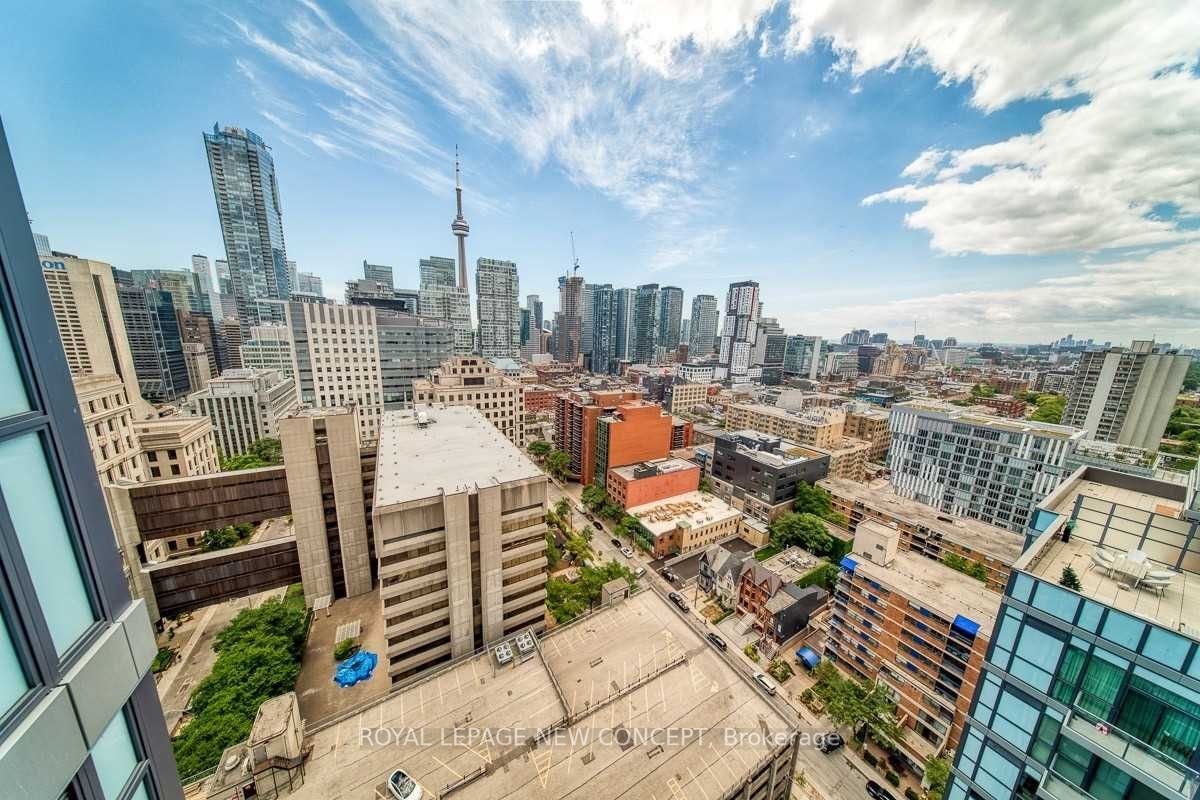 210 Simcoe St, #2309