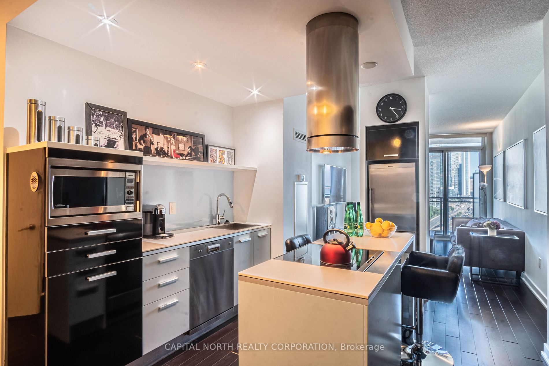 38 Dan Leckie Way, #2109