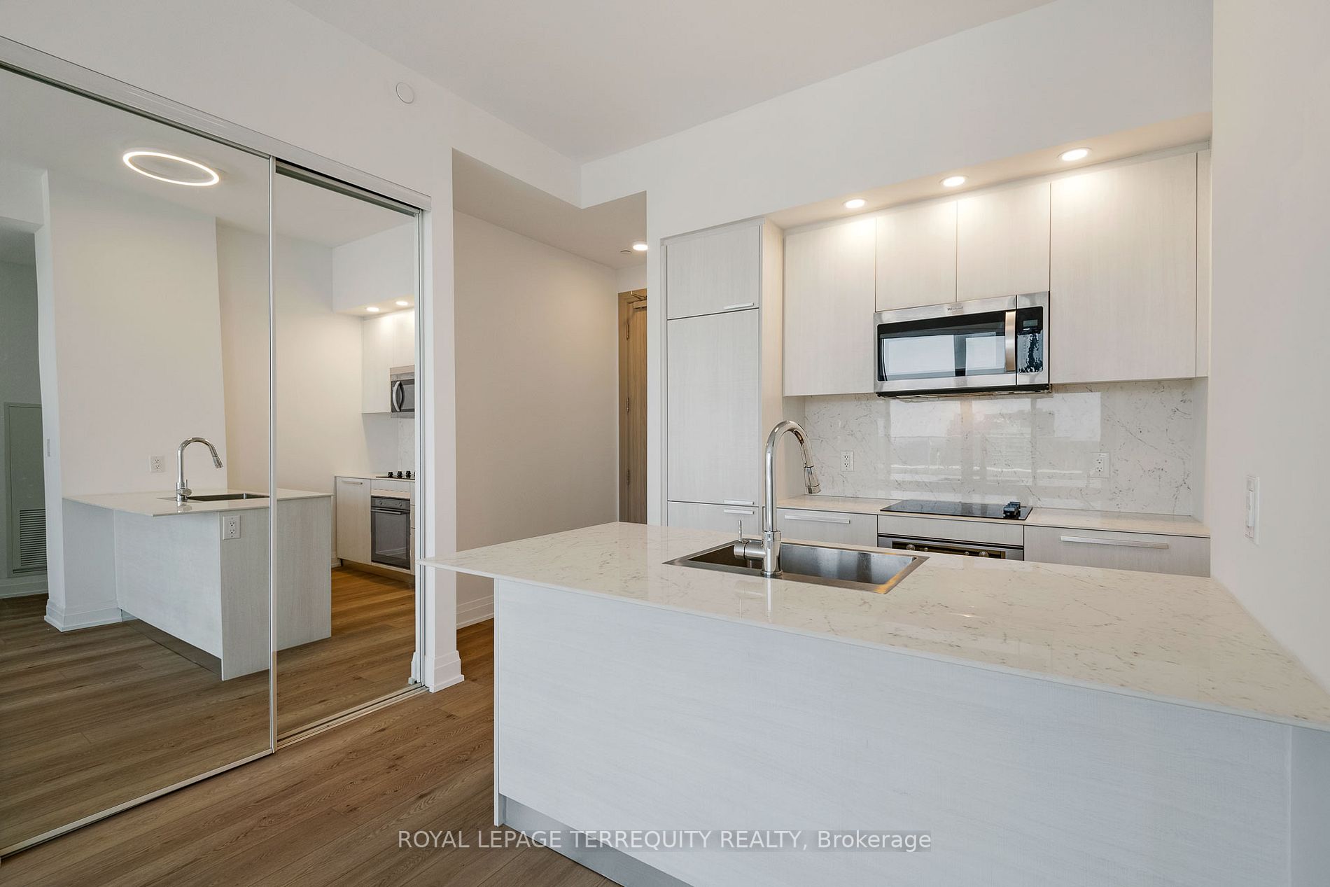 75 Canterbury Place, #PH107