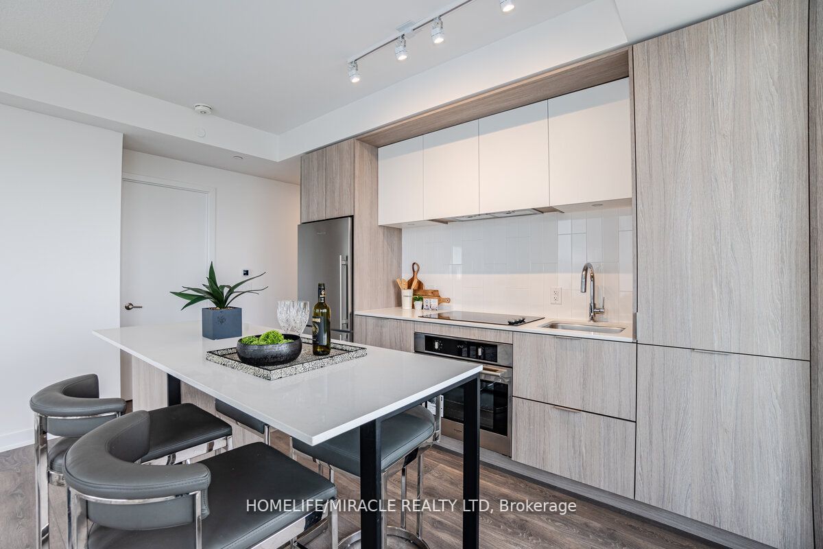 130 River St, #2302