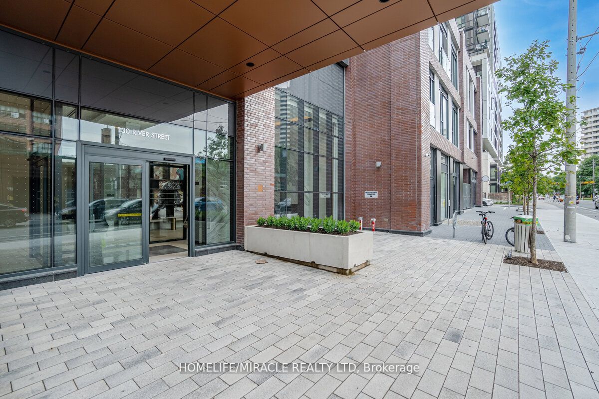 130 River St, #2302