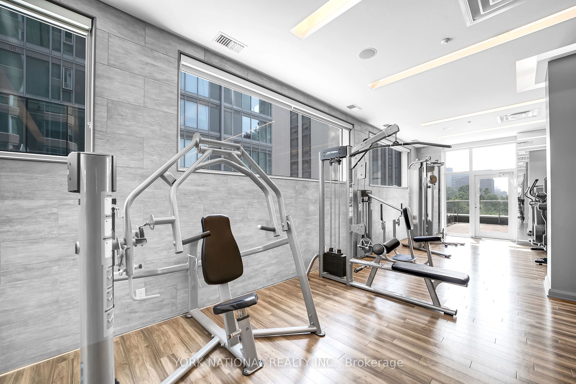 155 Yorkville Ave E, #2006