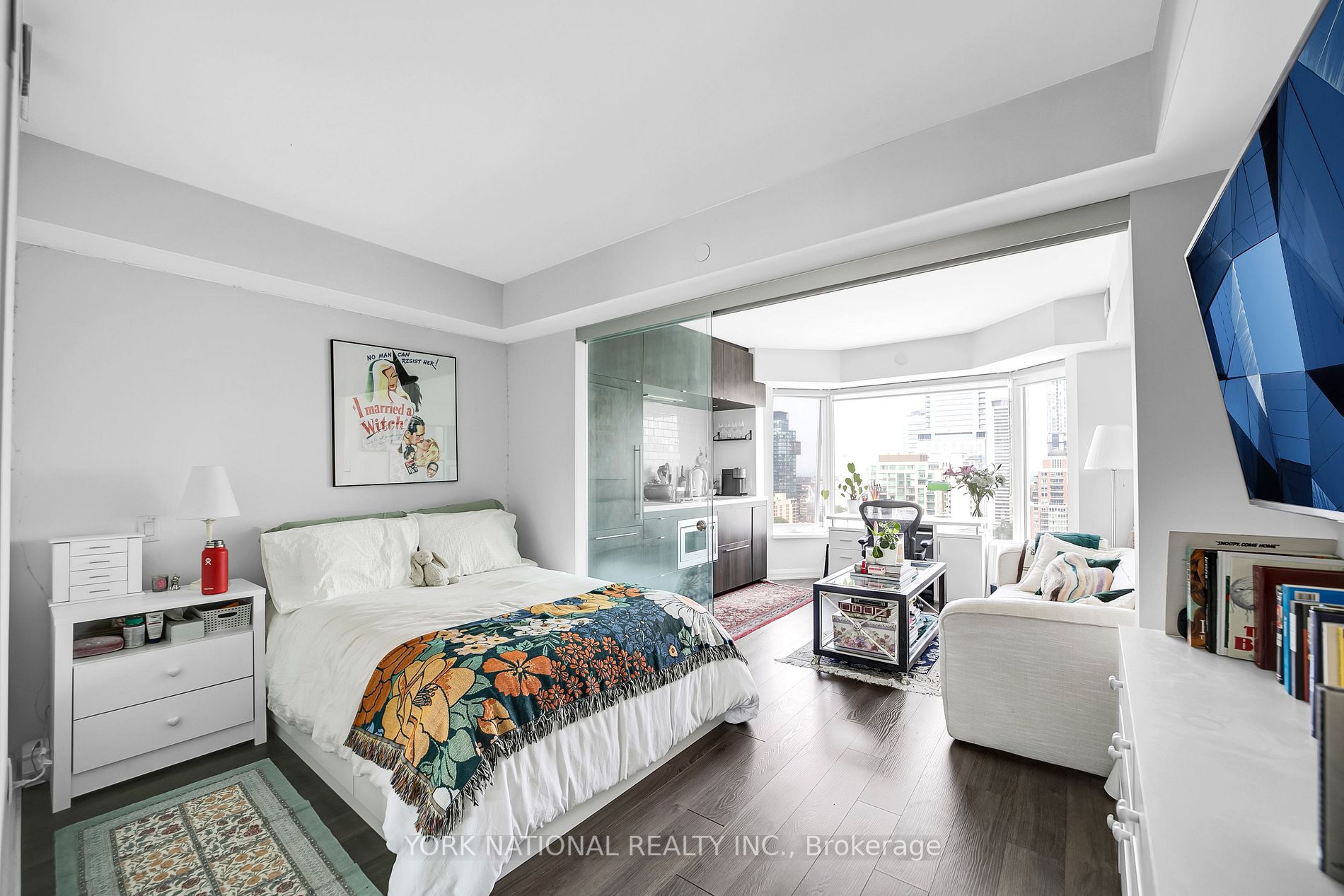 155 Yorkville Ave E, #2006