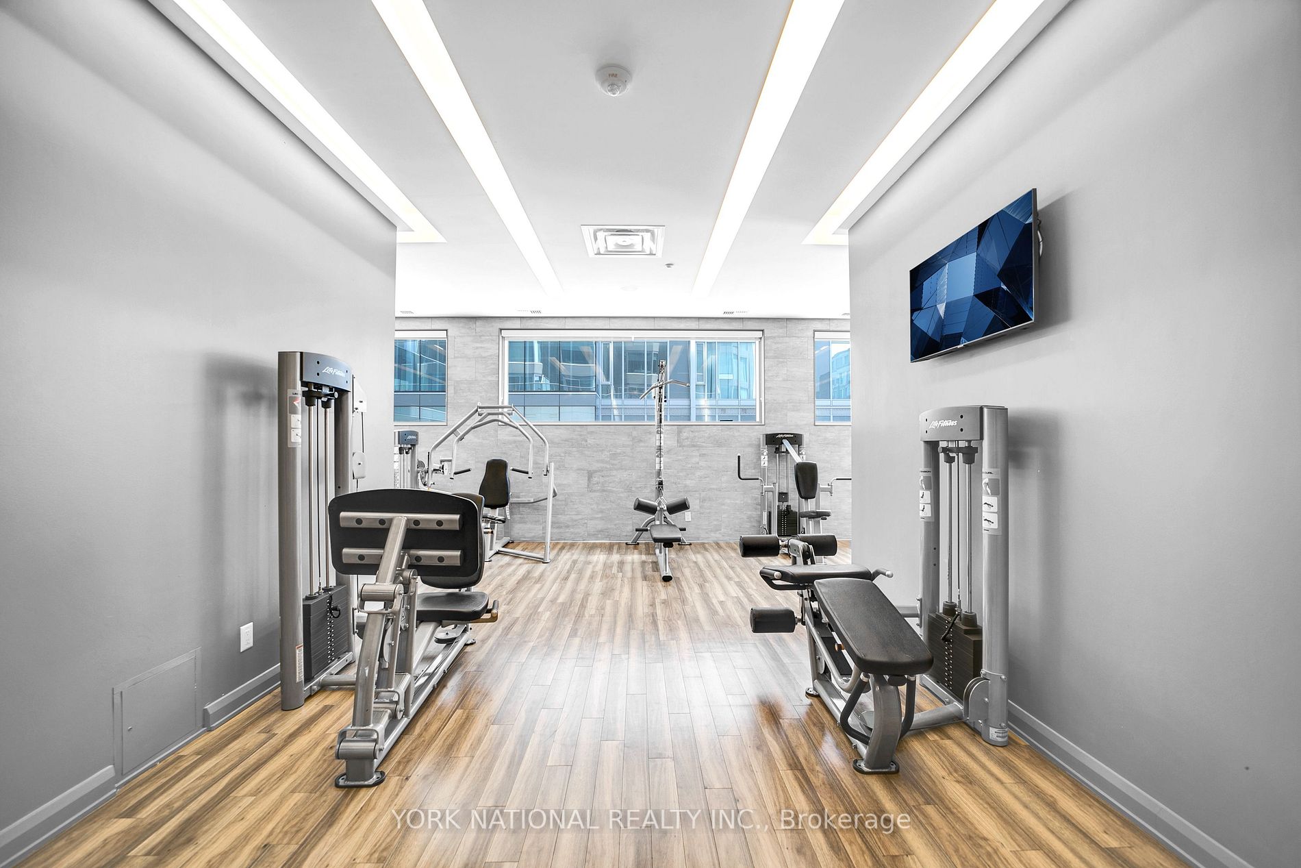 155 Yorkville Ave E, #2006