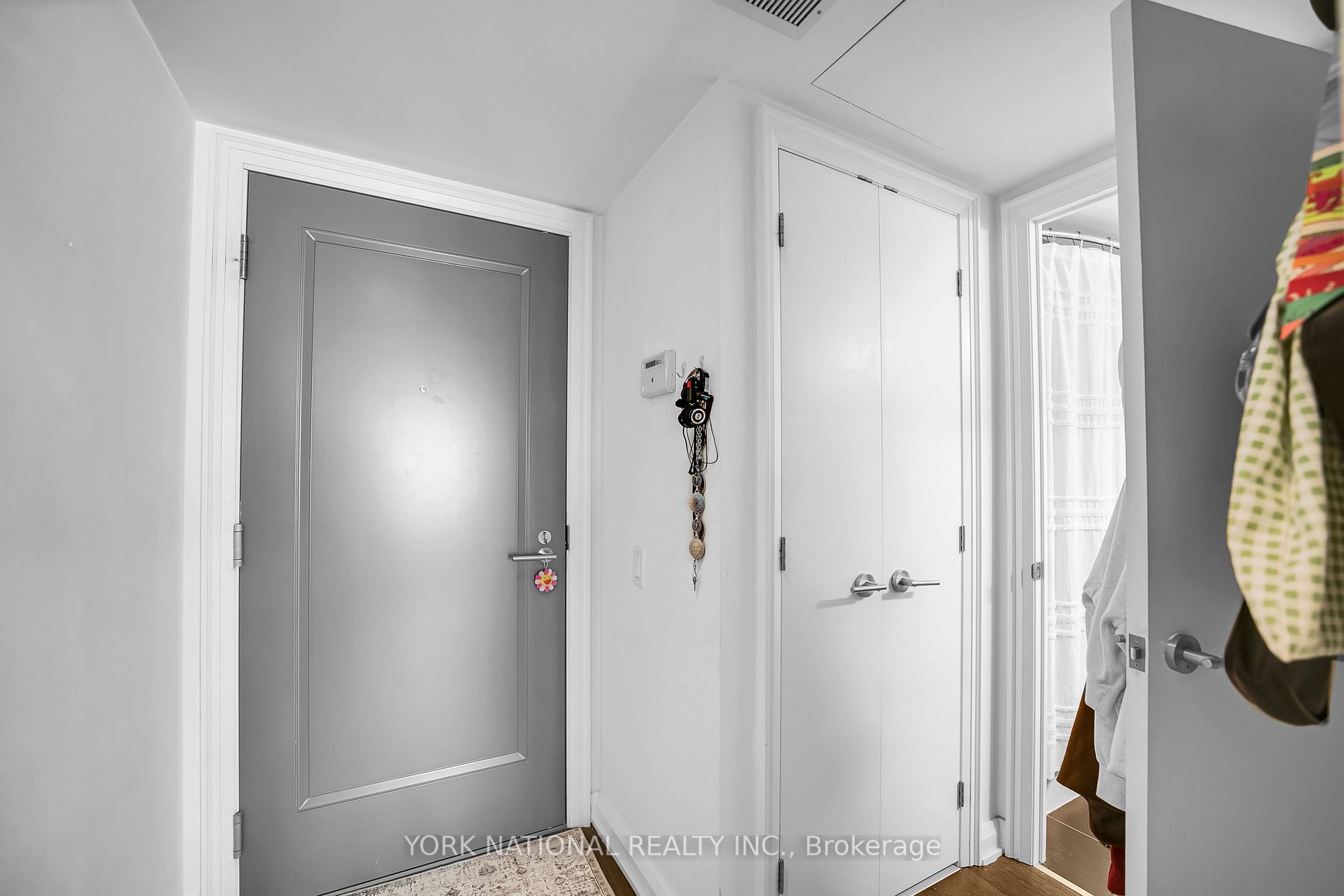 155 Yorkville Ave E, #2006