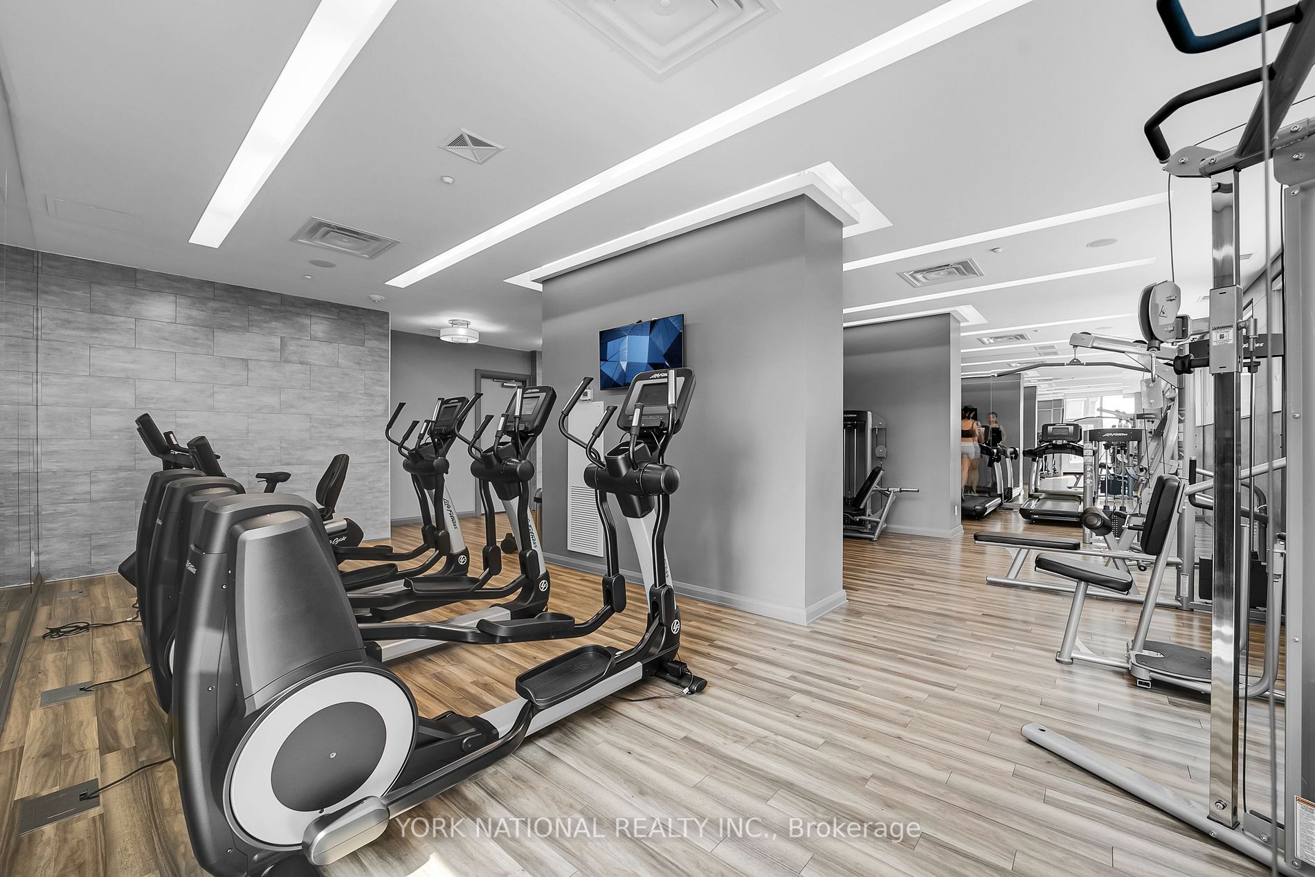 155 Yorkville Ave E, #2006