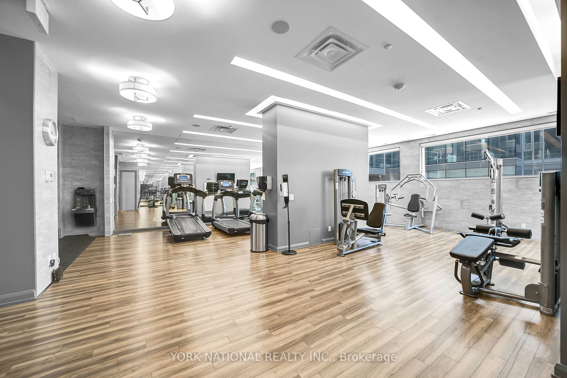 155 Yorkville Ave E, #2006