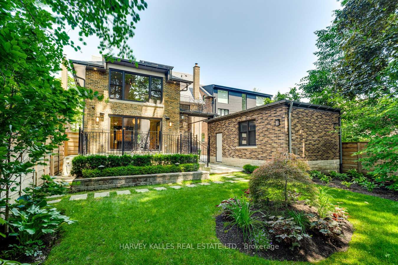 23 Douglas Drive
