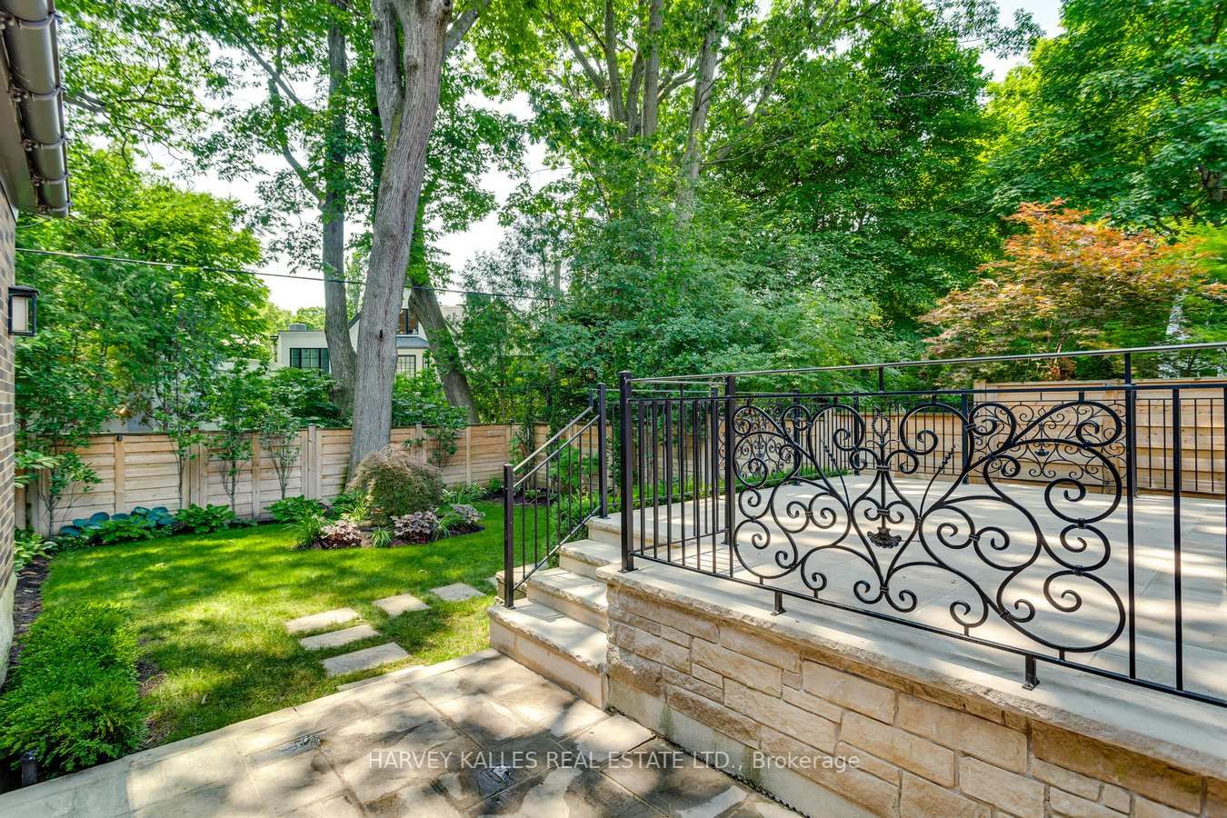 23 Douglas Drive