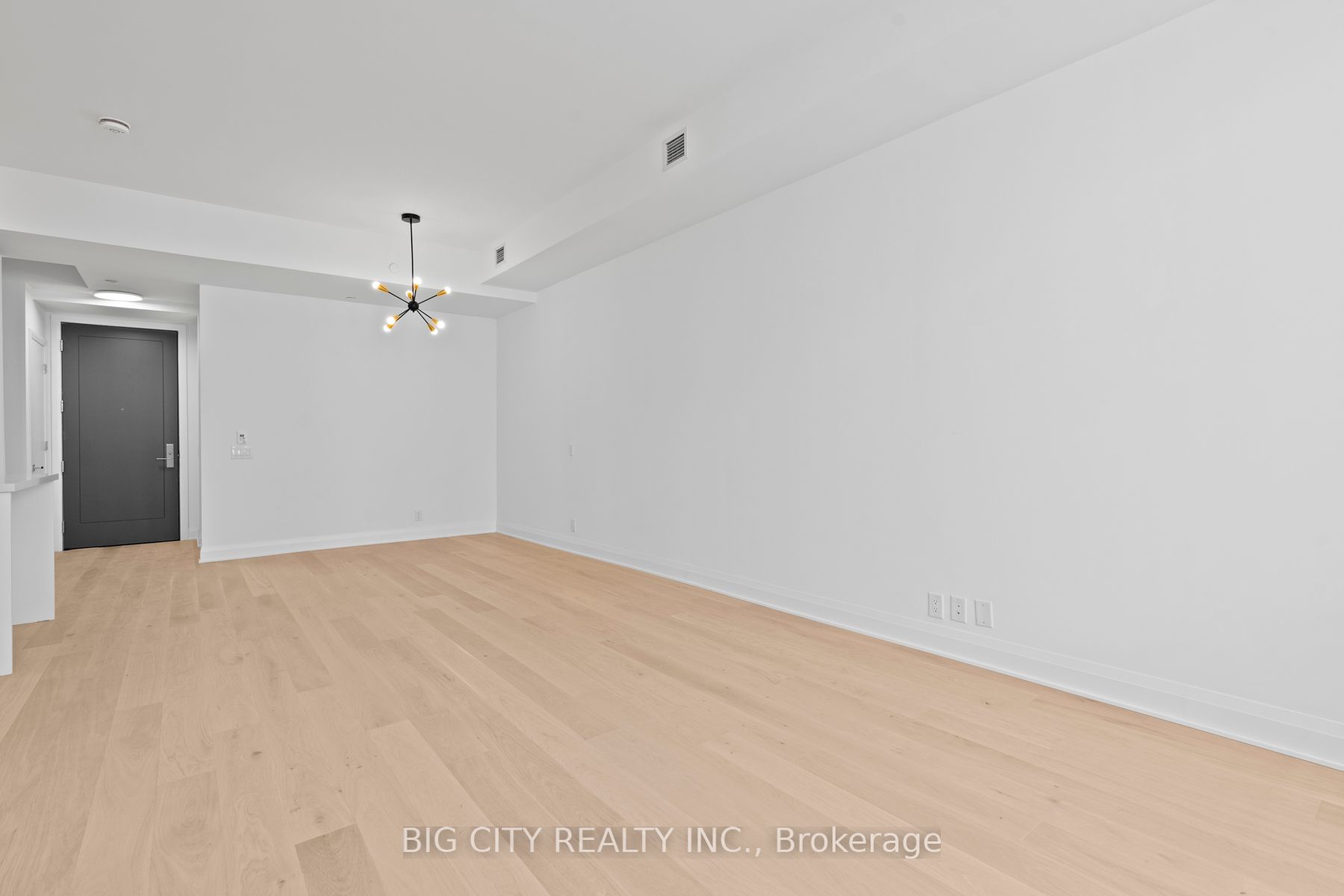 33 Frederick Todd Way, #TH01