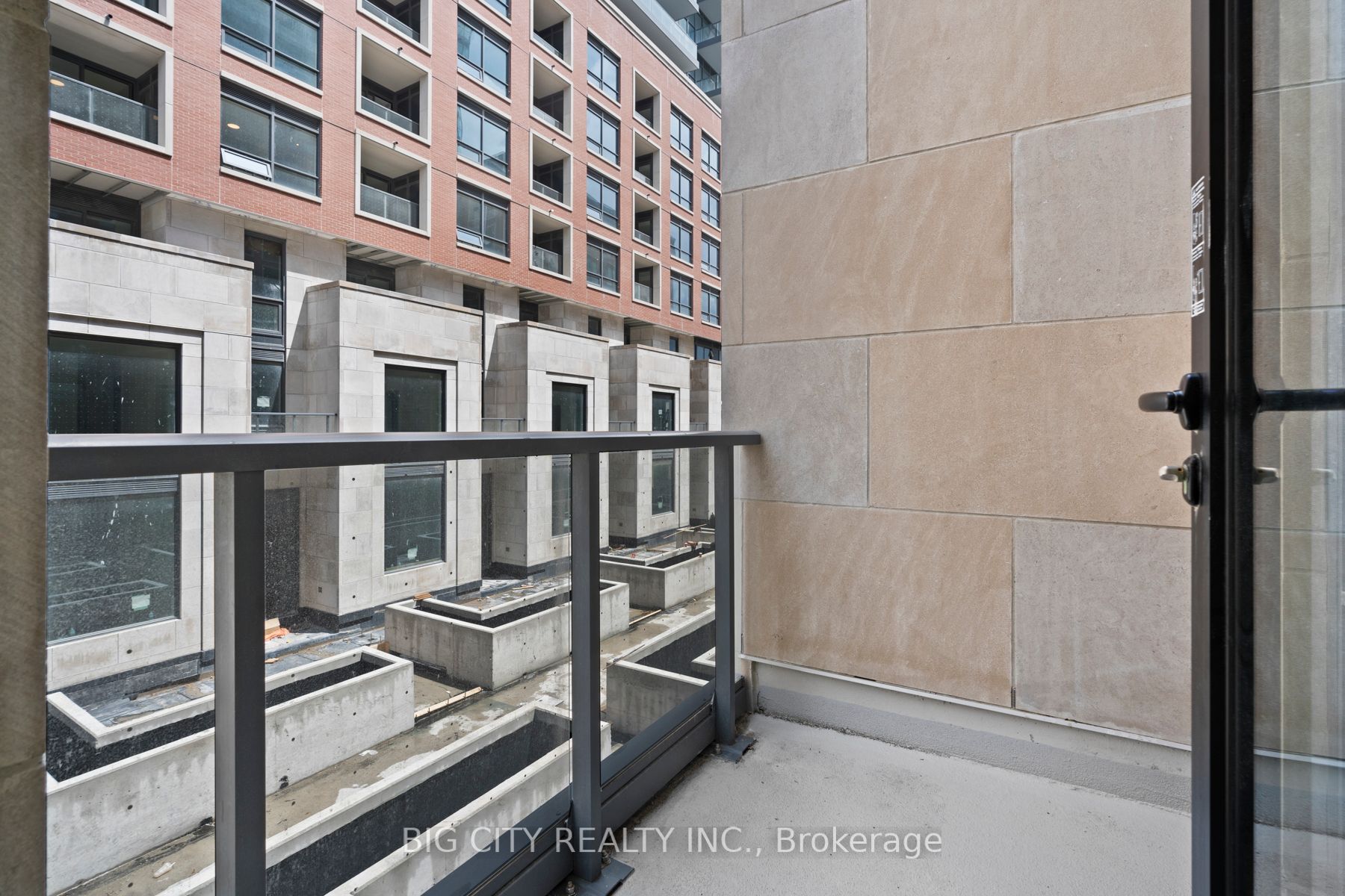 33 Frederick Todd Way, #TH01