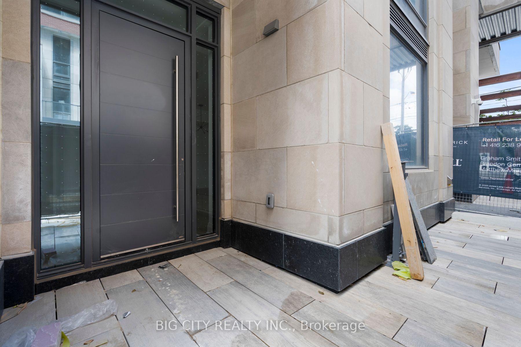 33 Frederick Todd Way, #TH01