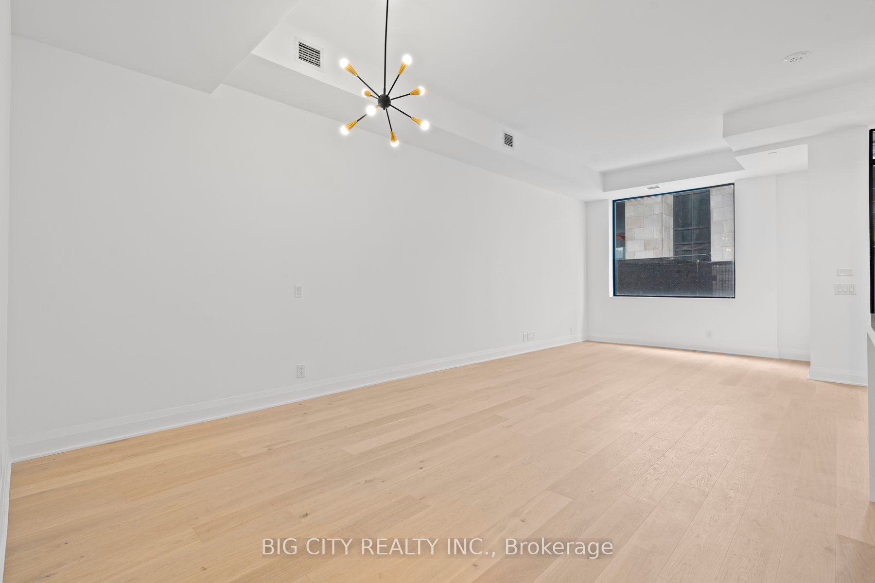 33 Frederick Todd Way, #TH01