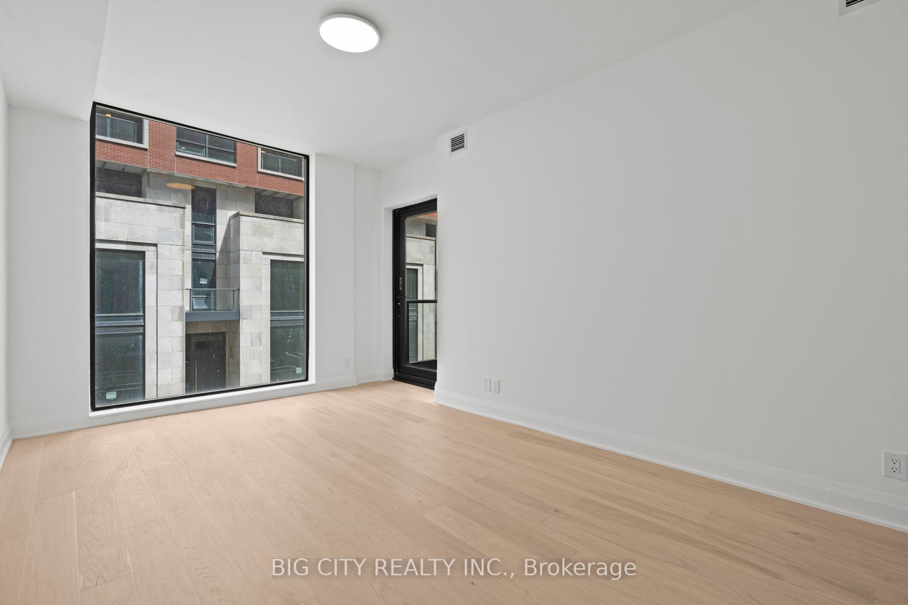 33 Frederick Todd Way, #TH01