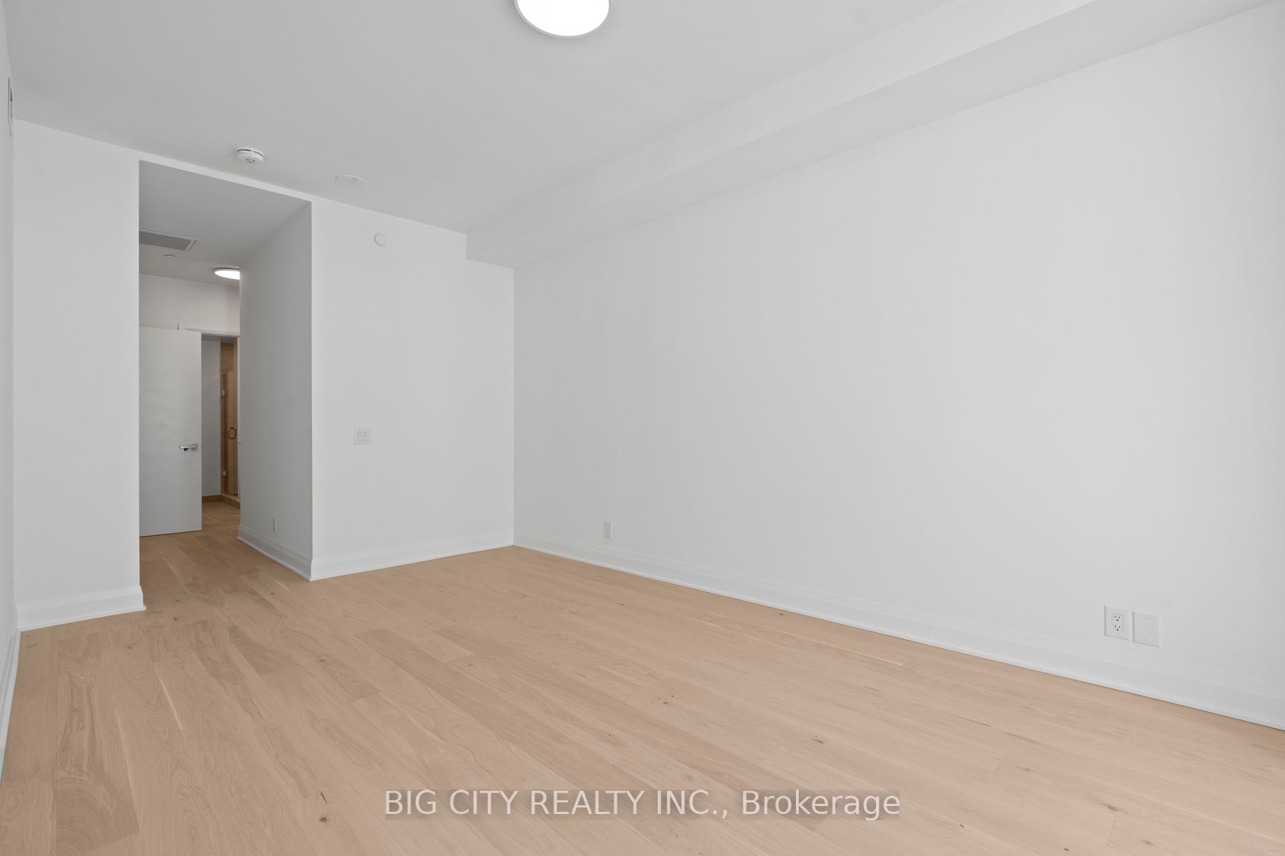 33 Frederick Todd Way, #TH01