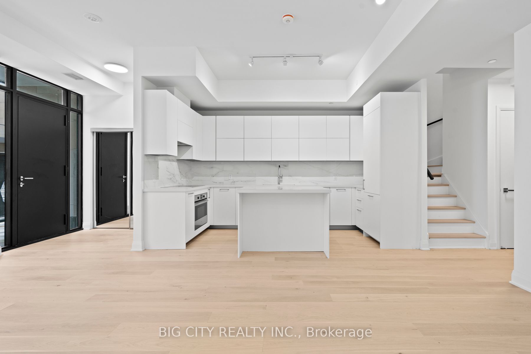33 Frederick Todd Way, #TH01