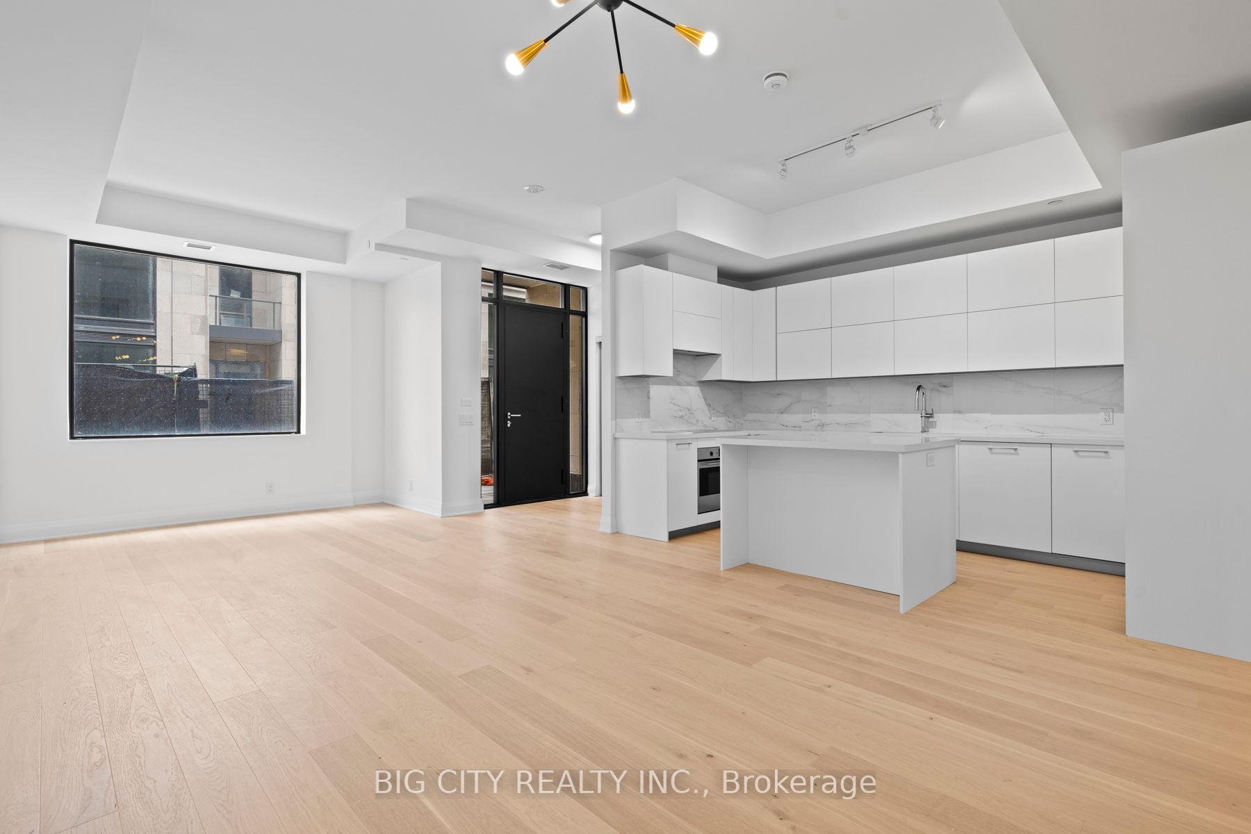 33 Frederick Todd Way, #TH01