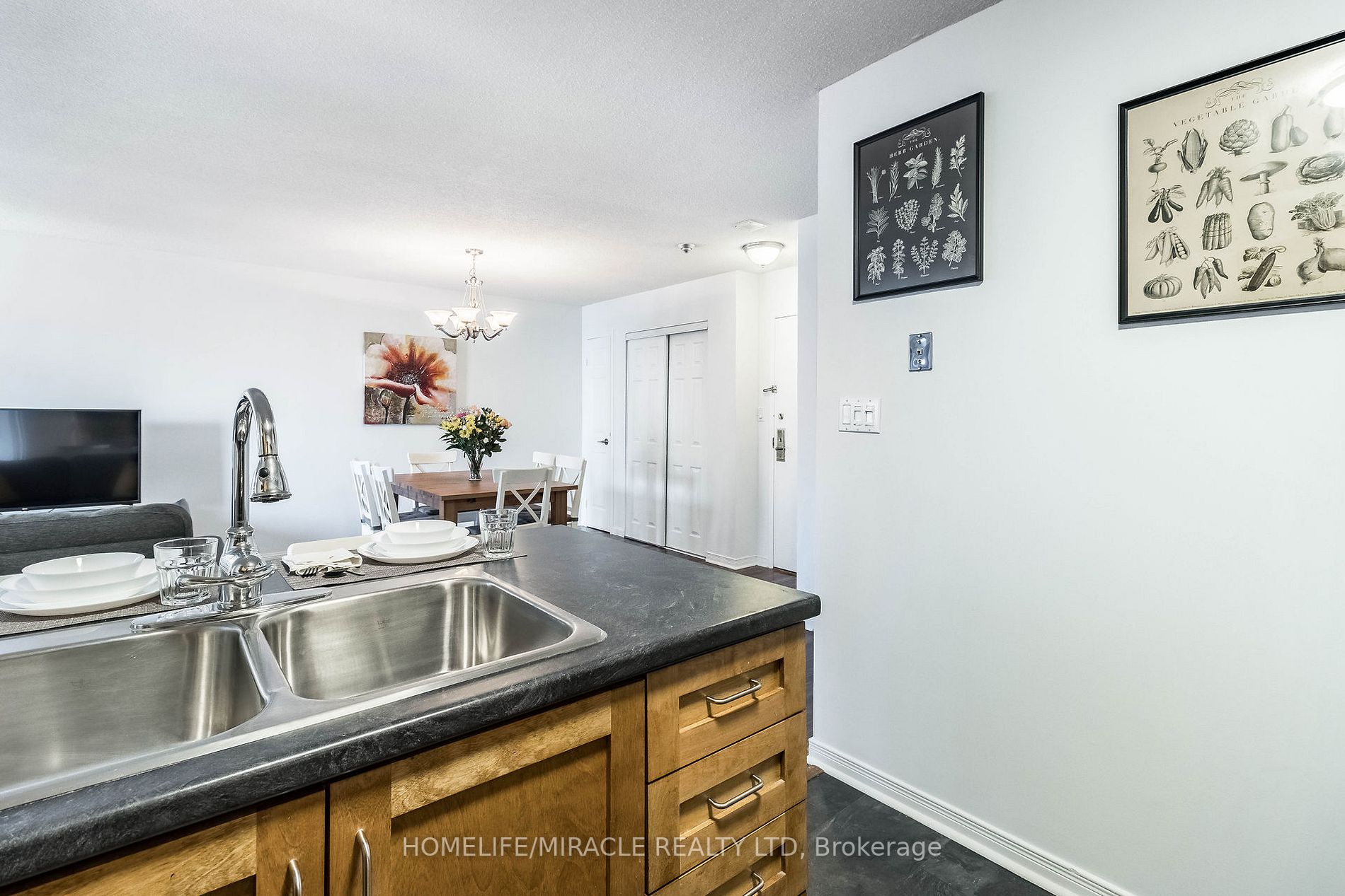 25 Grenville St, #1107