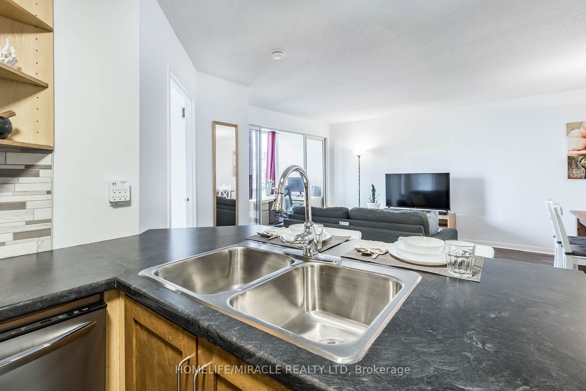25 Grenville St, #1107