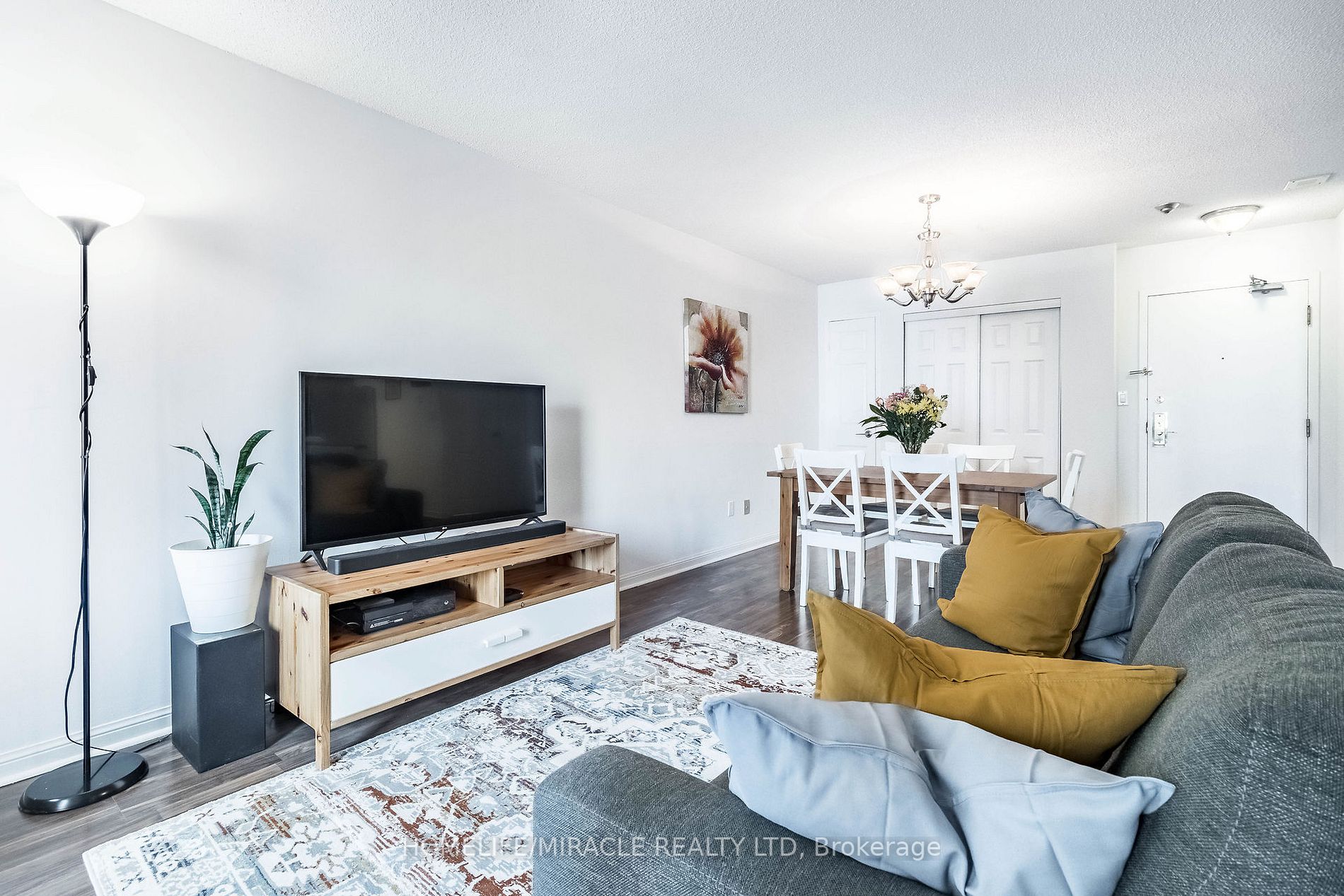 25 Grenville St, #1107