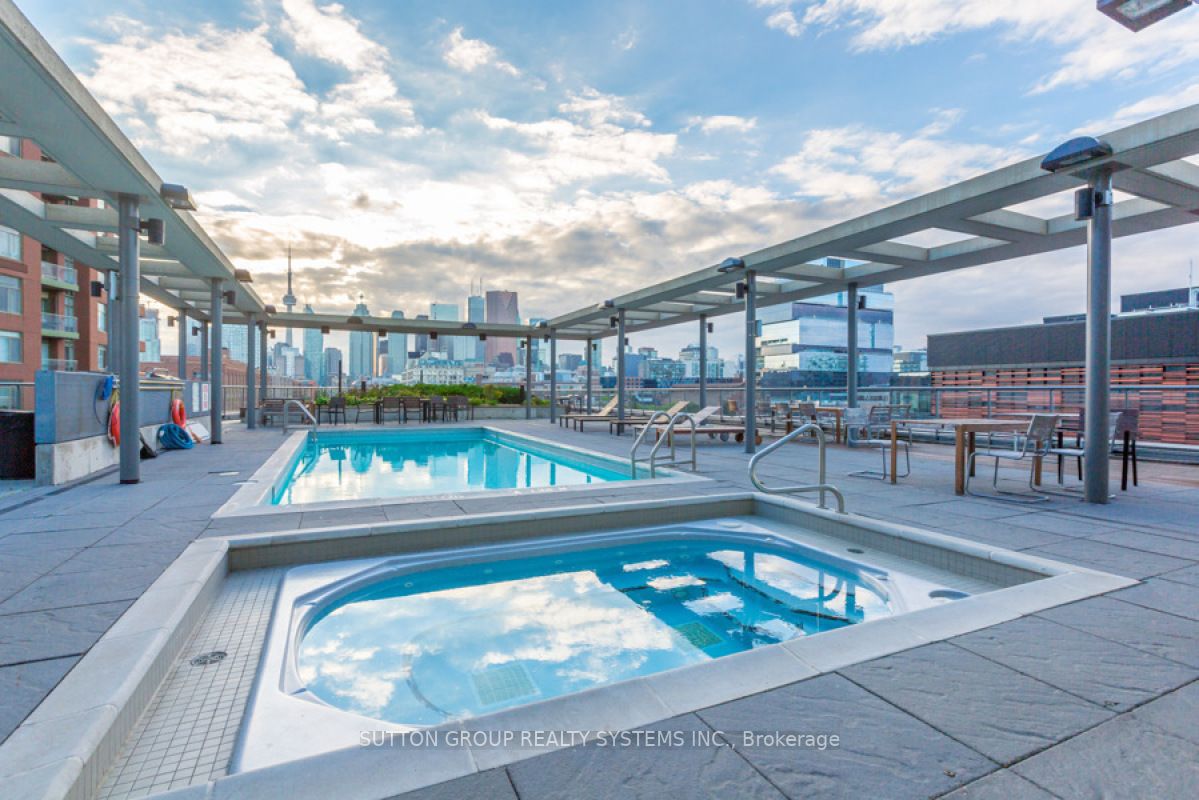 33 Mill St, #441