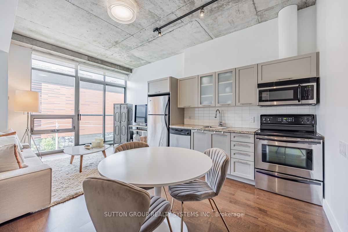 33 Mill St, #441