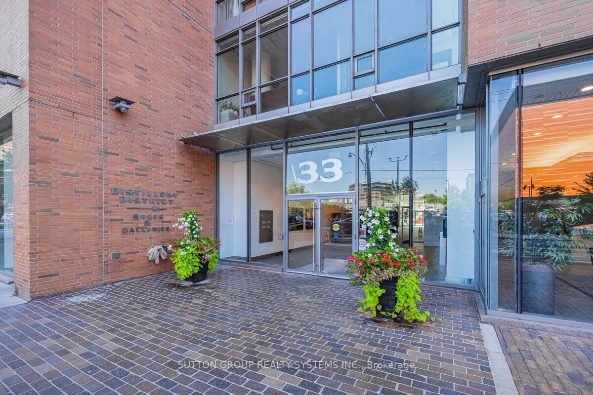 33 Mill St, #441