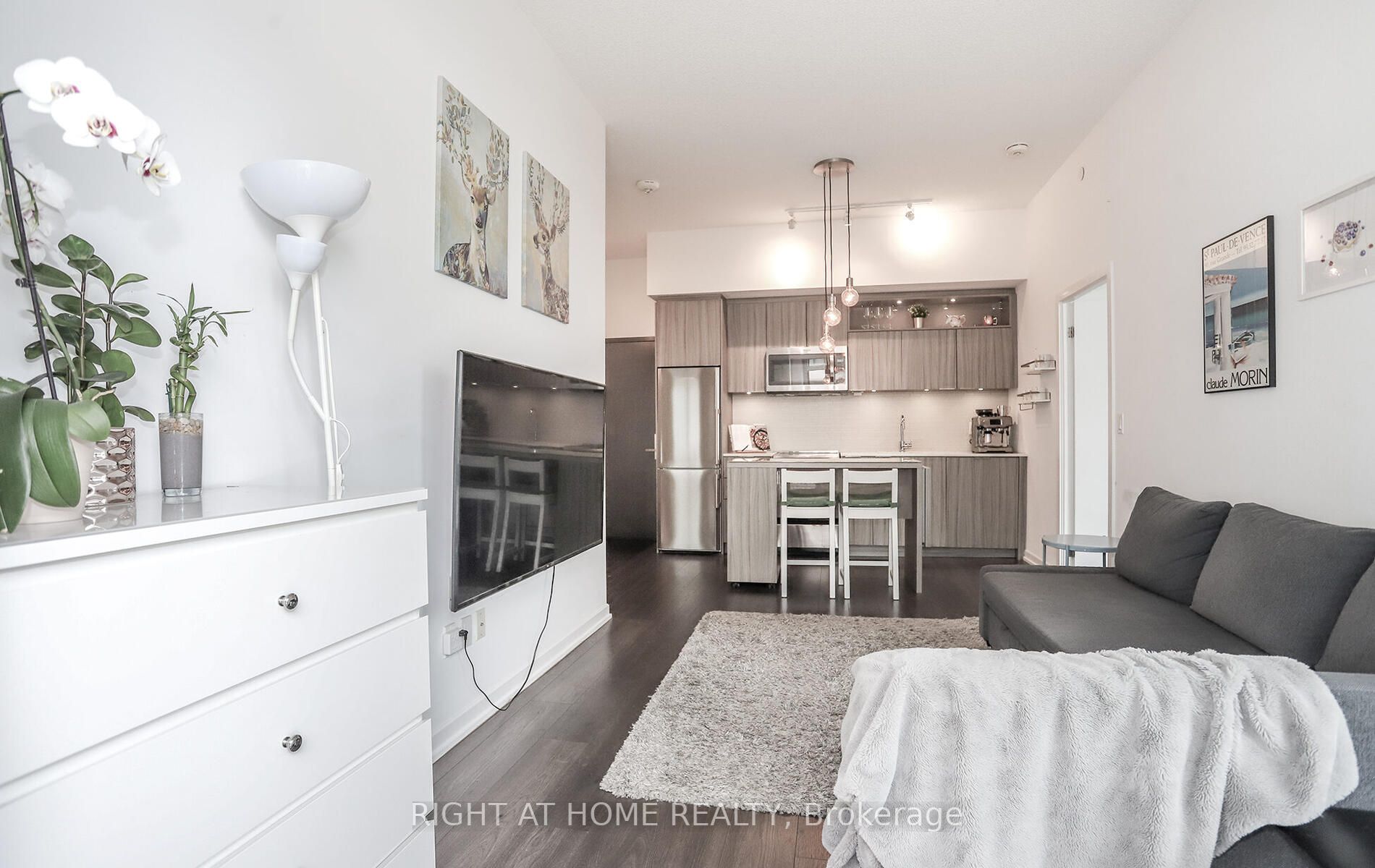 50 Forest Manor Rd, #211