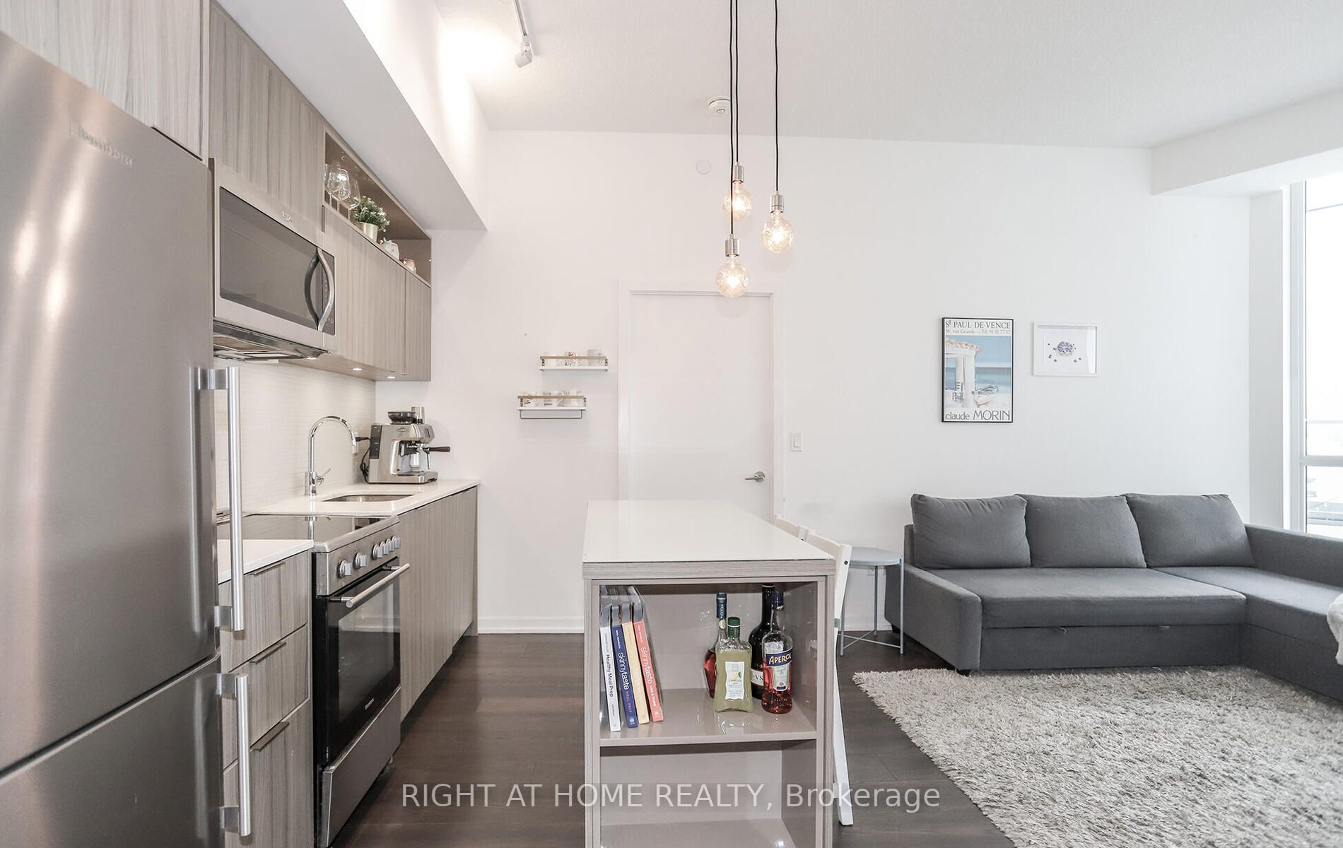 50 Forest Manor Rd, #211