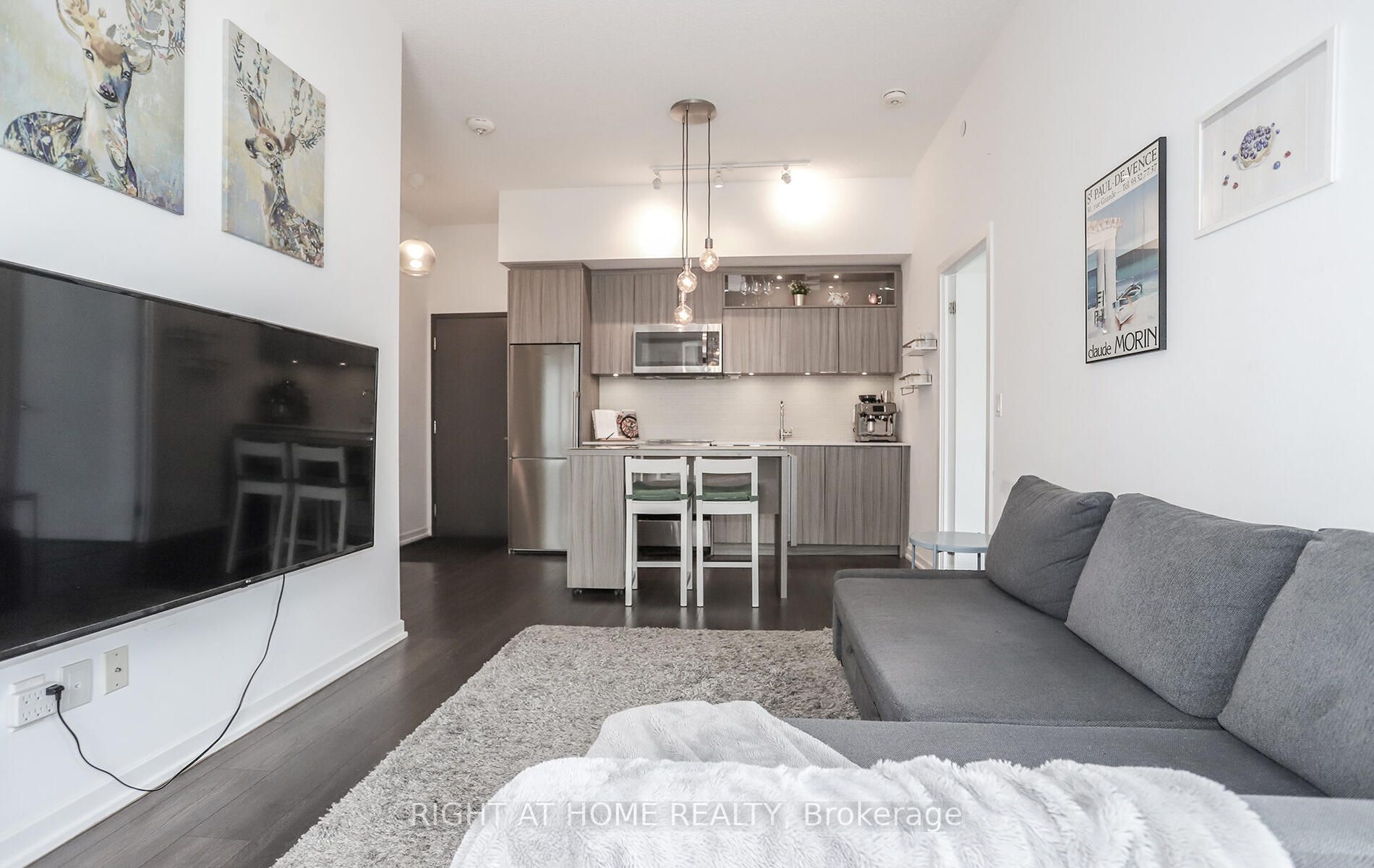 50 Forest Manor Rd, #211