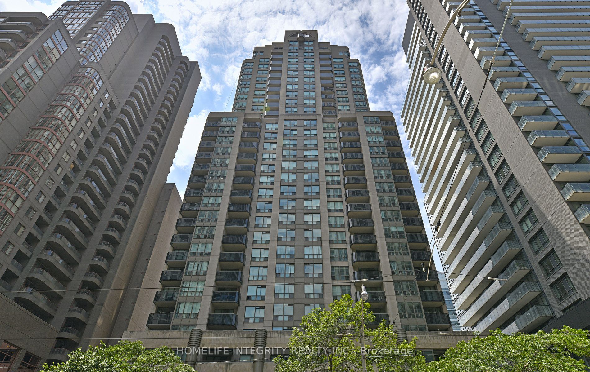 750 Bay St, #2301