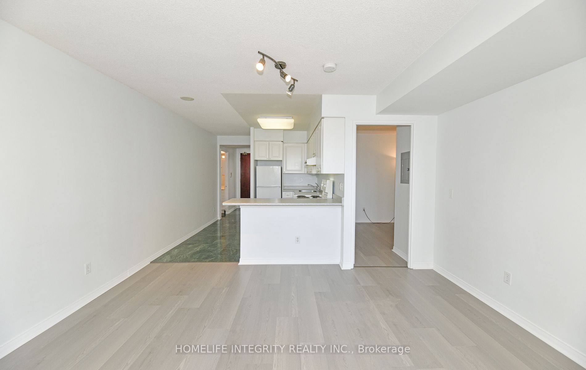 750 Bay St, #2301