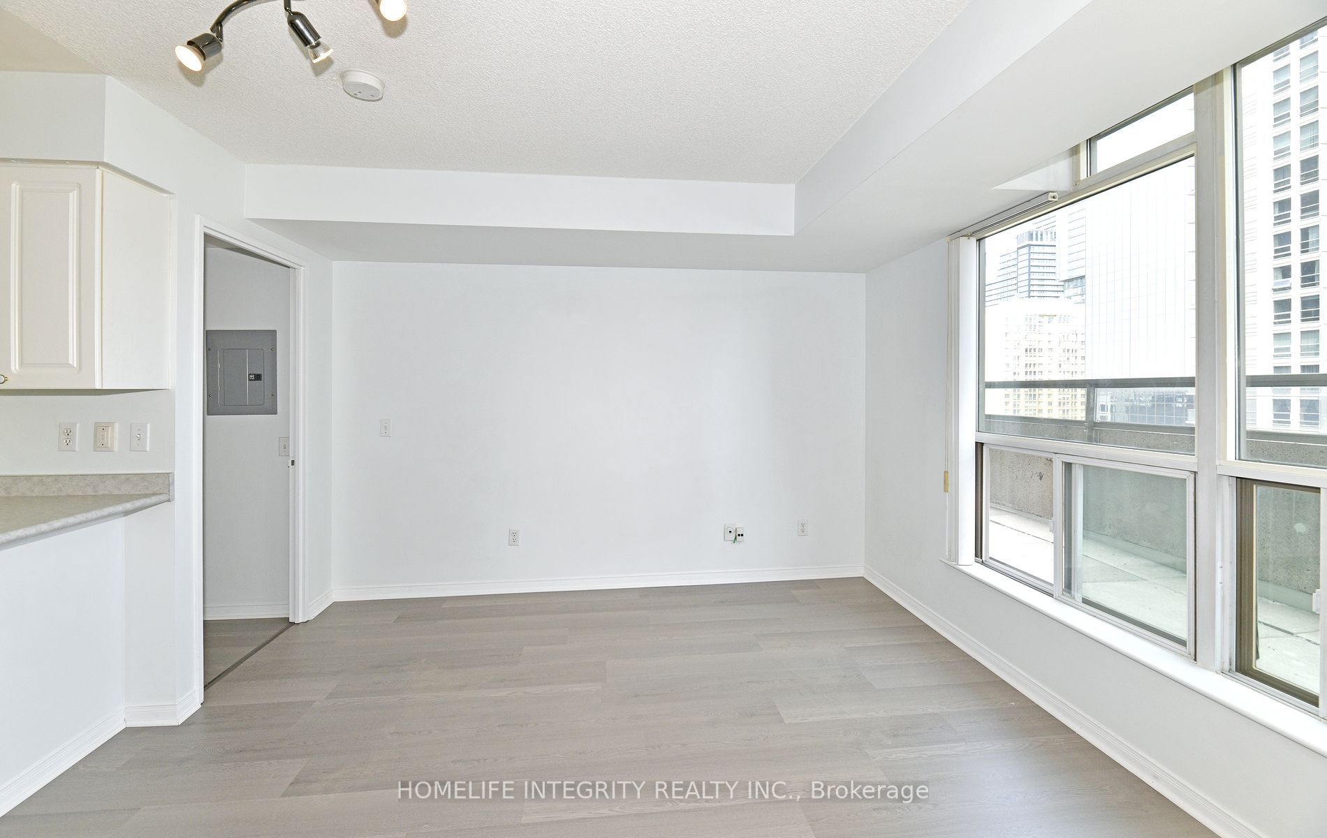 750 Bay St, #2301