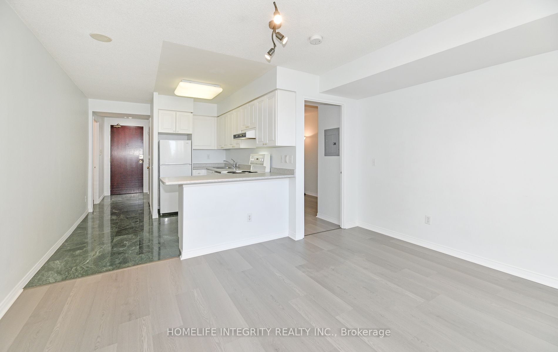 750 Bay St, #2301
