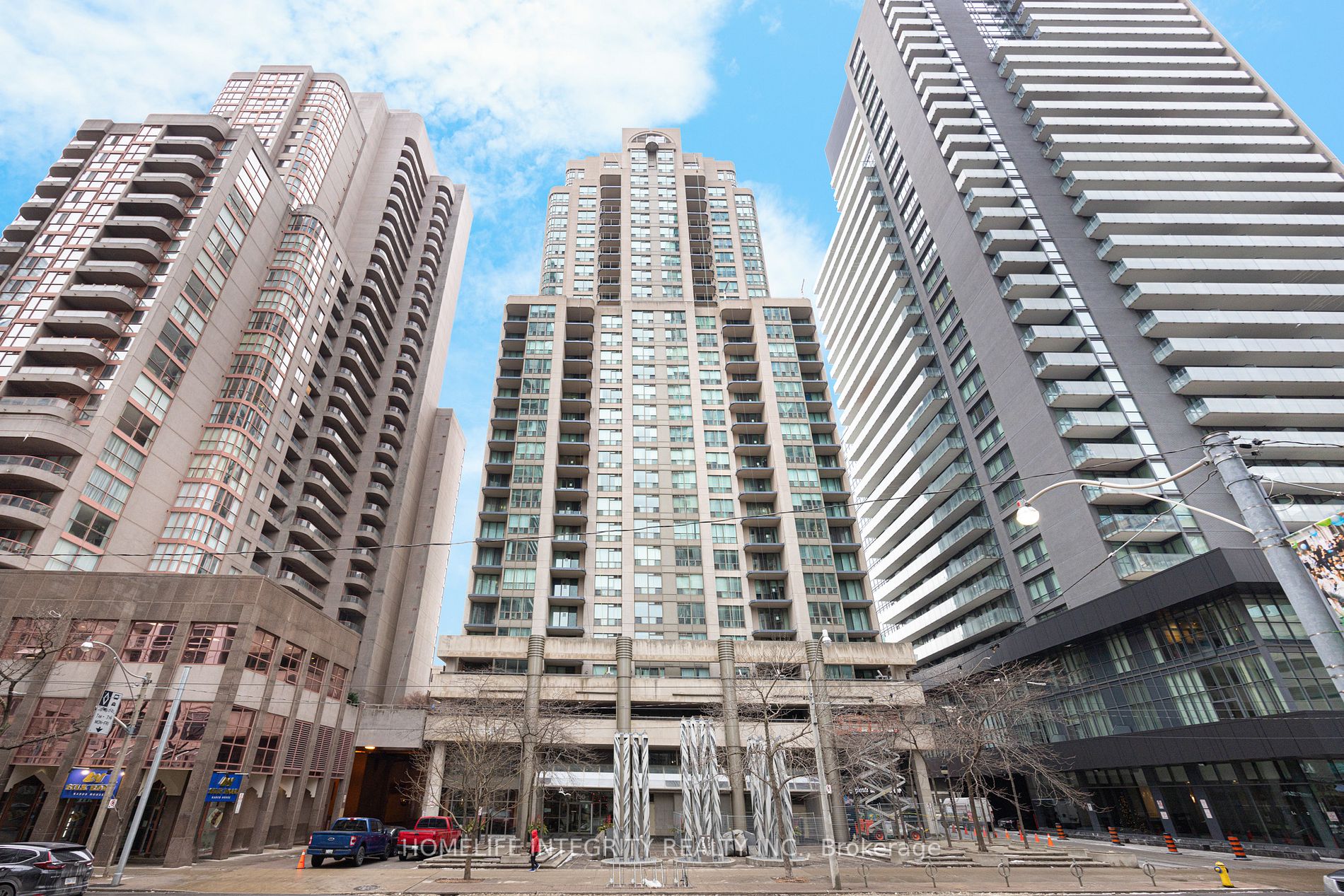 750 Bay St, #2301