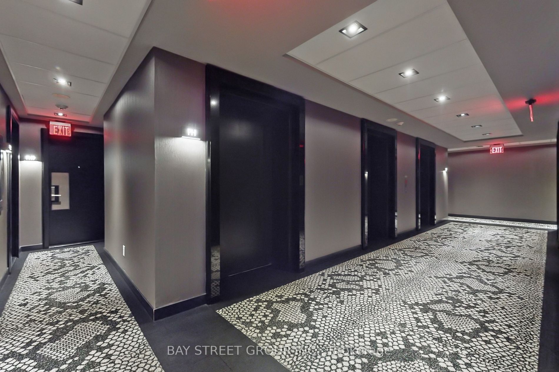 1080 Bay St, #Ph05