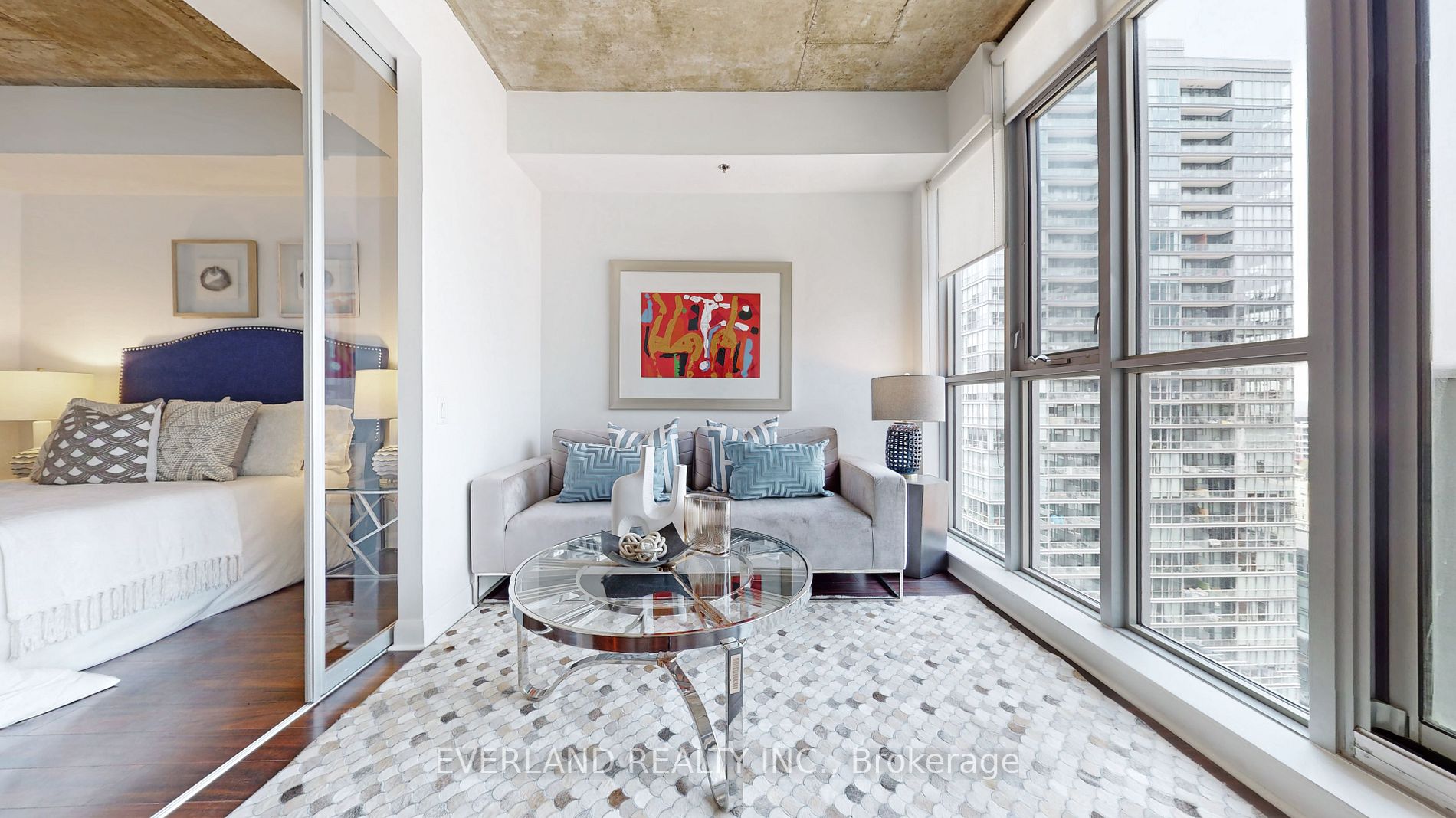 375 King St W, #2408