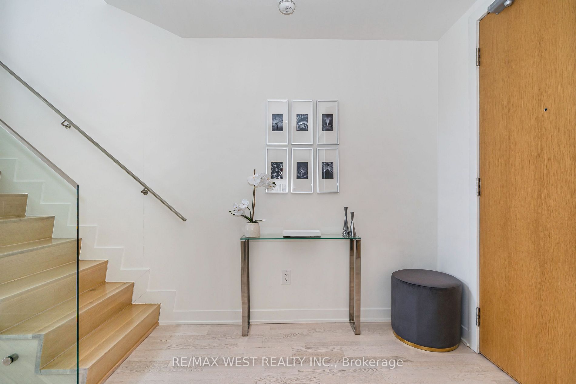 629 King St W, #Ph19