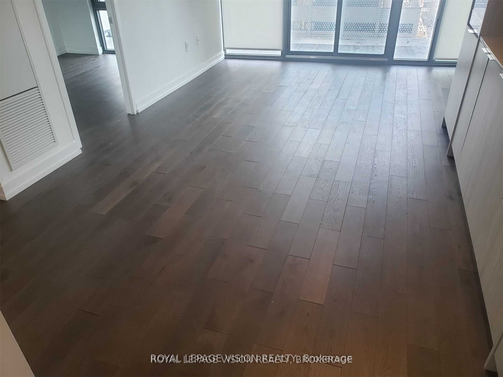 11 Wellesley St W, #1301