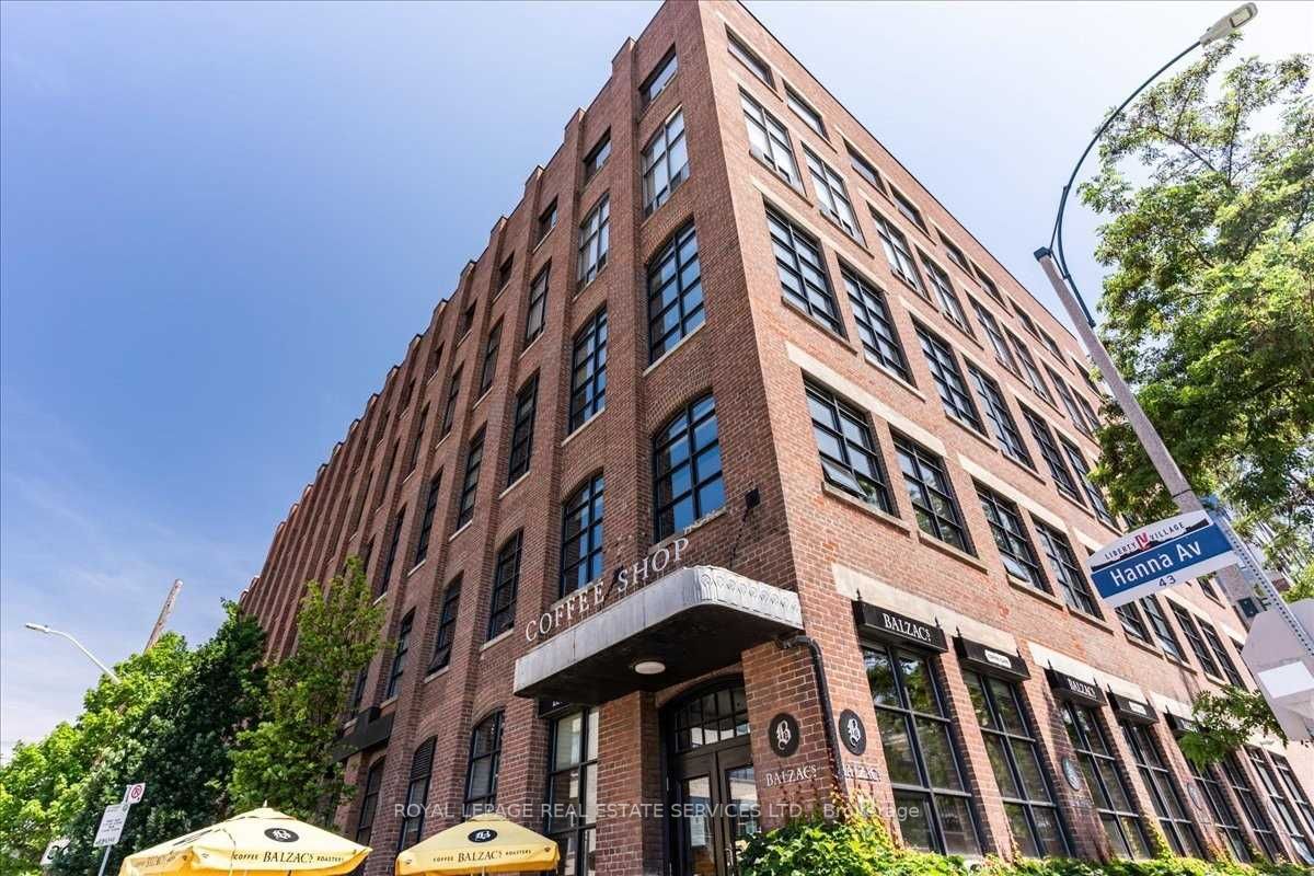 43 Hanna Ave, #306