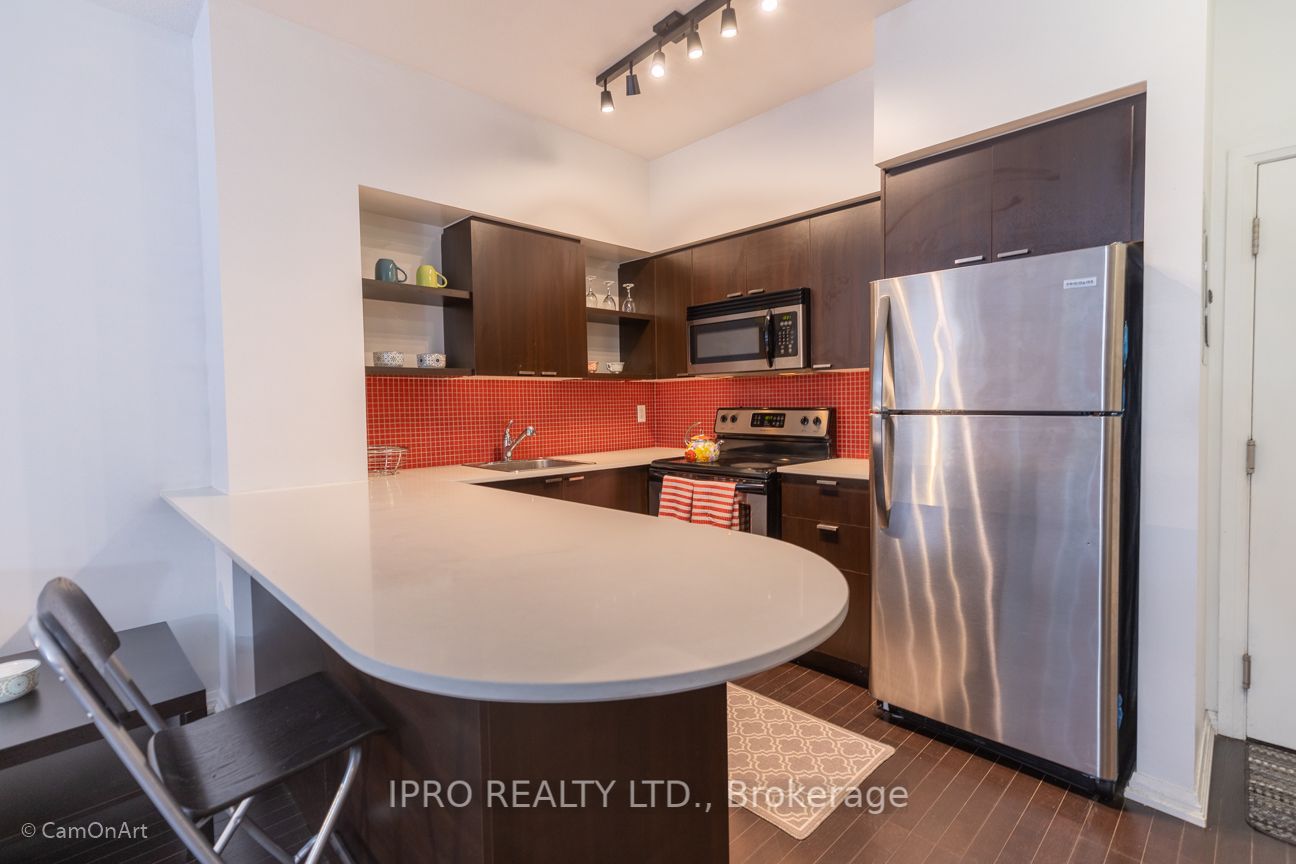 35 Hayden Street E, #105