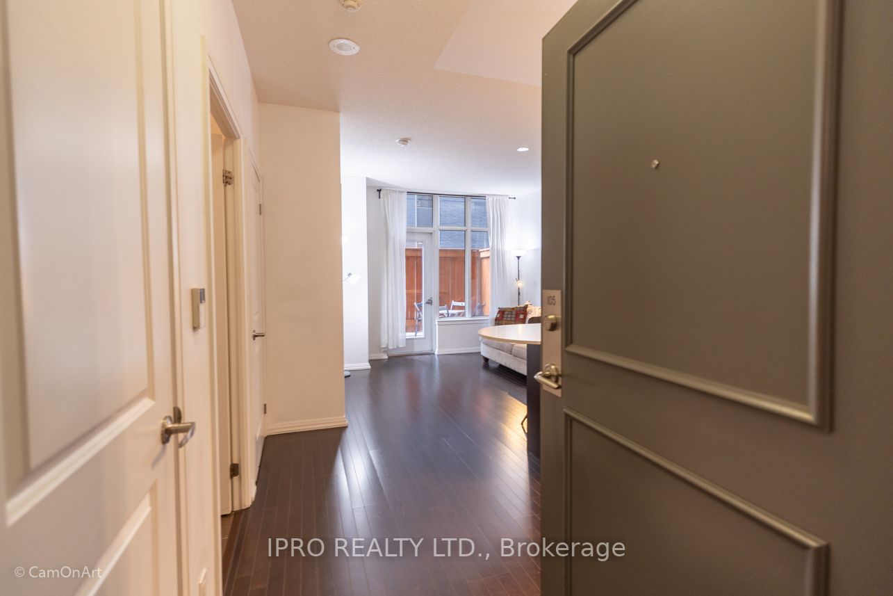 35 Hayden Street E, #105
